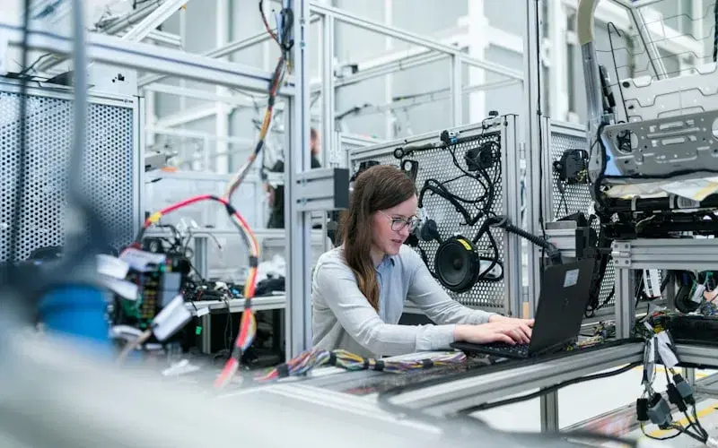 Manufacturing dealer network and service team on the factory floor